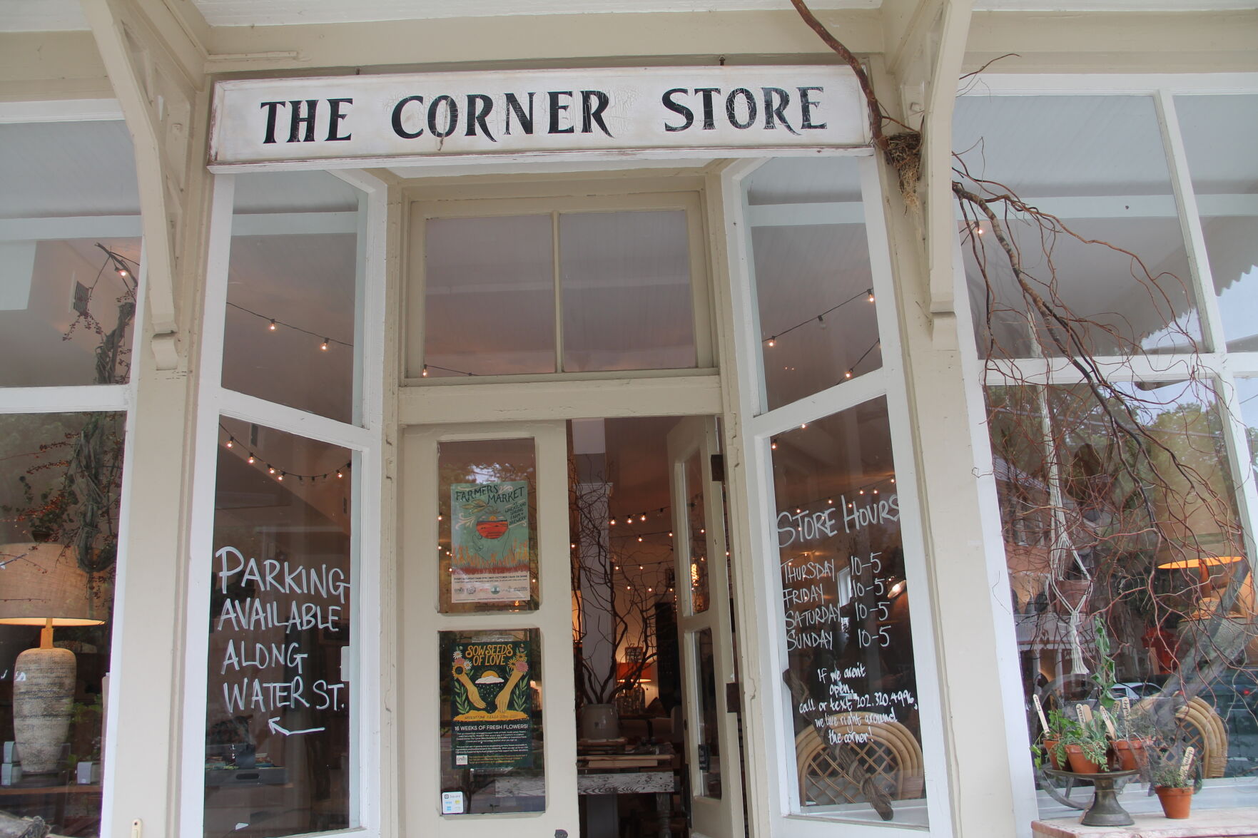Corner Store, Cowbell Kitchen